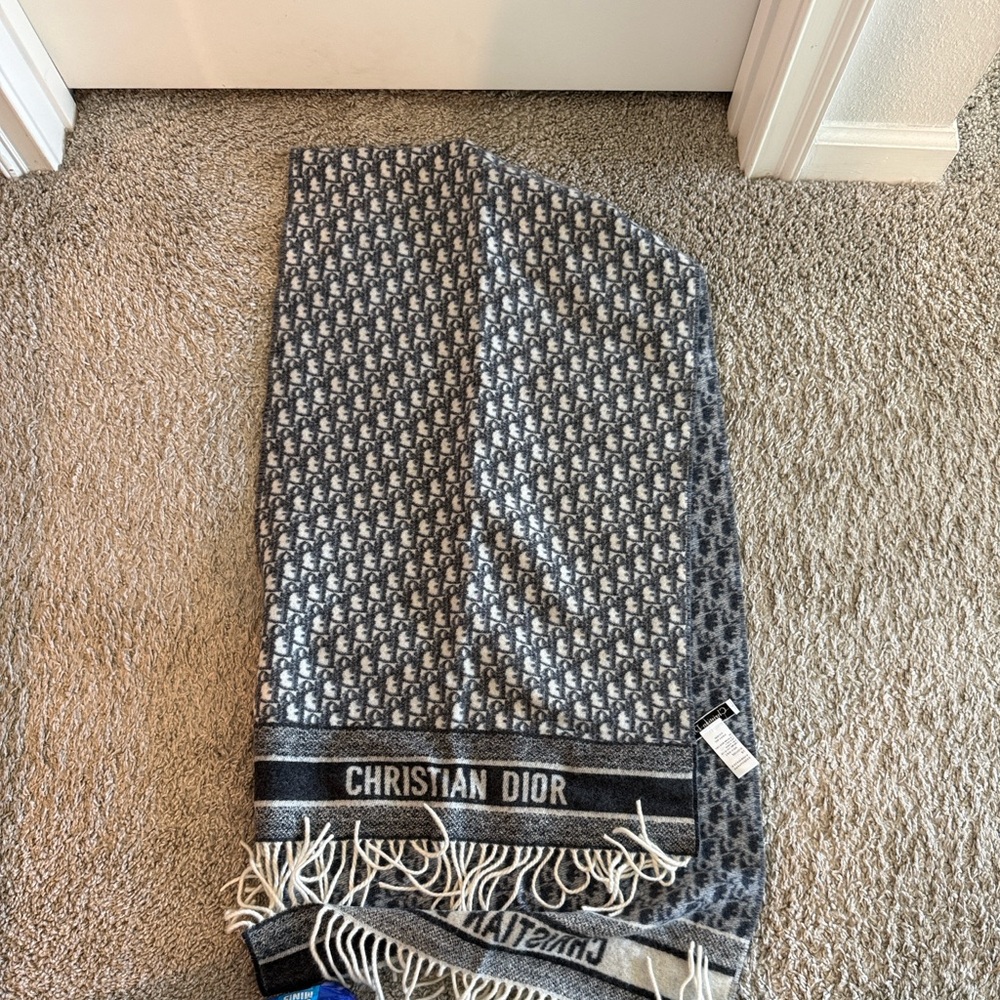 Dior Gray and White Scarf